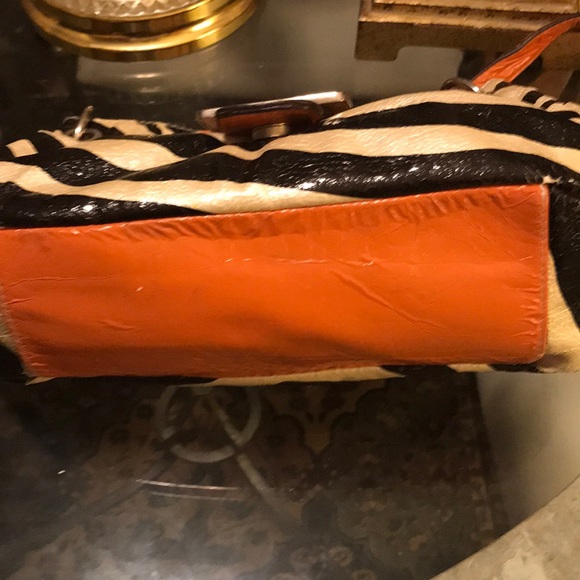 🔥🔥🔥 Strada Shoulder Bag - Picture 3 of 7